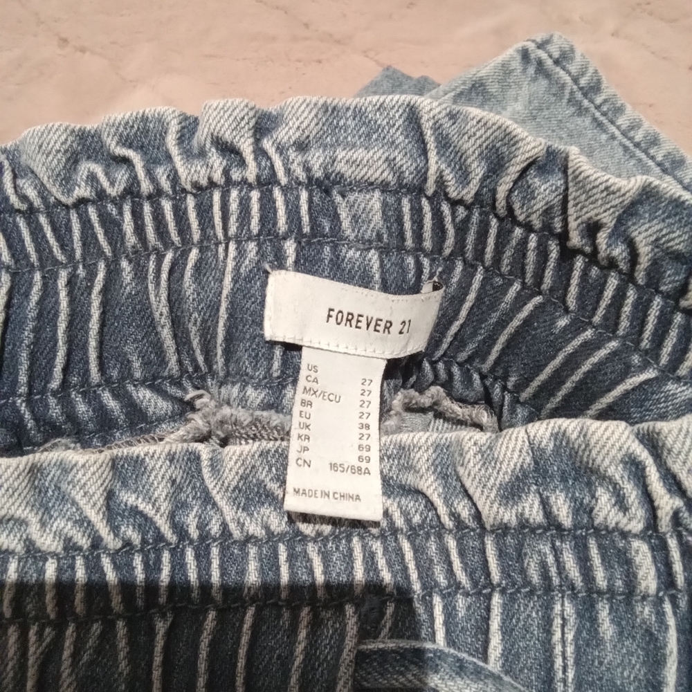 Jeans - Picture 5 of 5